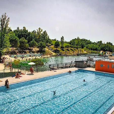 بيت للعطل Escape Near *