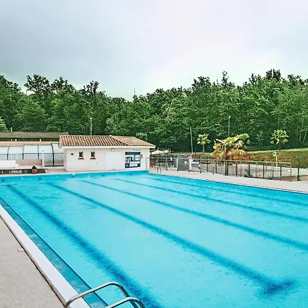 Escape Near * مونكلار دو كيارْسي