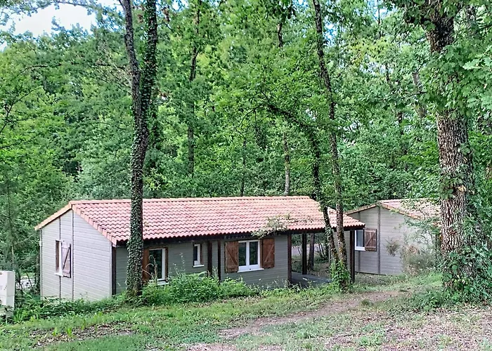 Escape Near * مونكلار دو كيارْسي